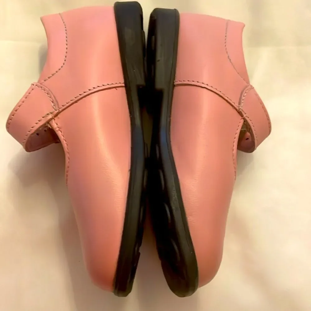 SONNET PINK LEATHER MARY JANE SHOES.   NEW IN BOX